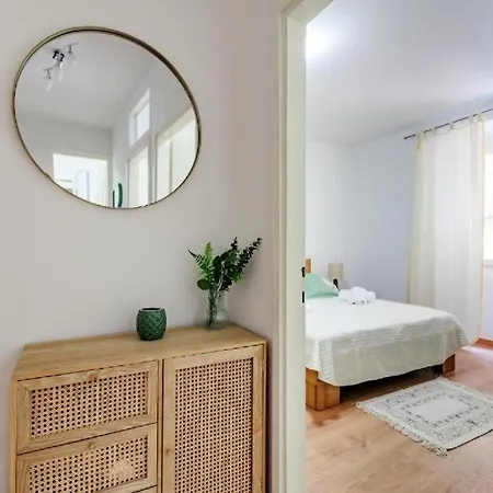 With Parking Space - 27452 Apartamento